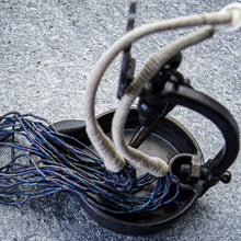 Last inn bildet i Galleri-visningsprogrammet, Kjede med Hyssing og Lange Glassperler - Mix Lilla