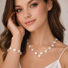 Last inn bildet i Galleri-visningsprogrammet, Eksklusivt smykkesett i skjellperler
